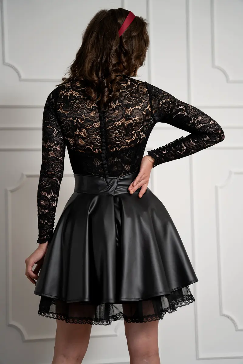 Foto 5 von 6 – Body high necked „Black roses“ Untercorsage black