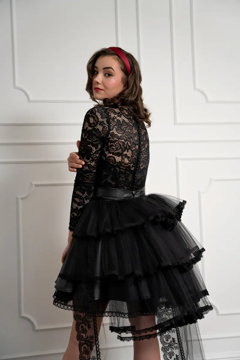 Overskirt „Dark Wedding“ – Foto 1