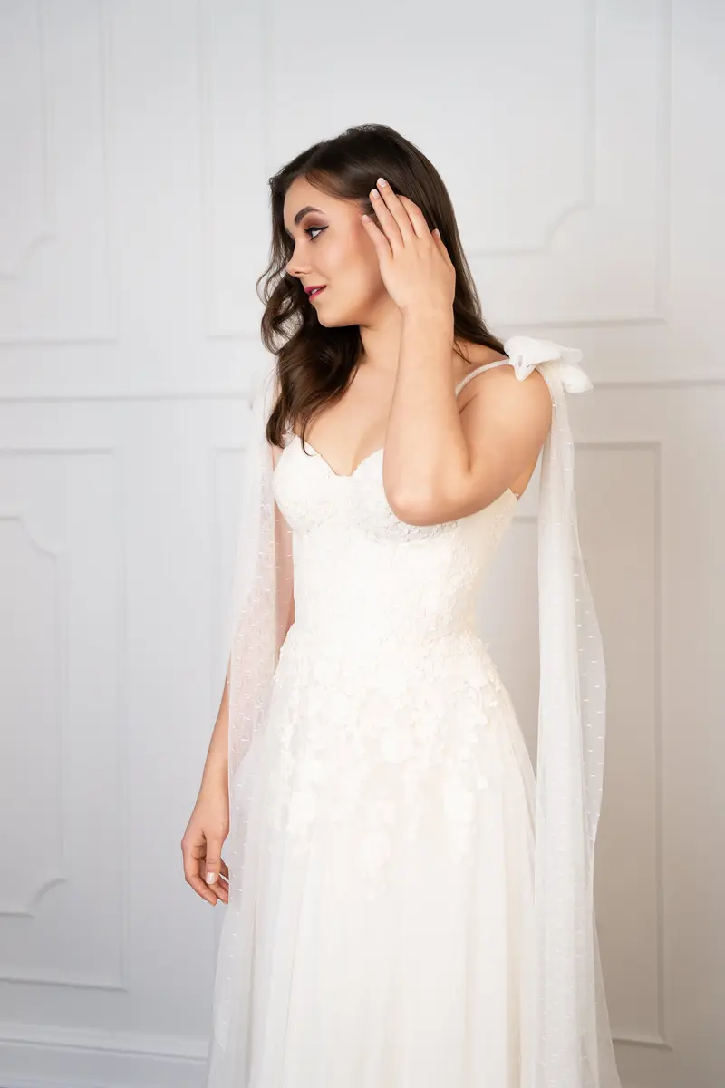 Photo 3 of 5 – Wedding dress “creamy Flower”