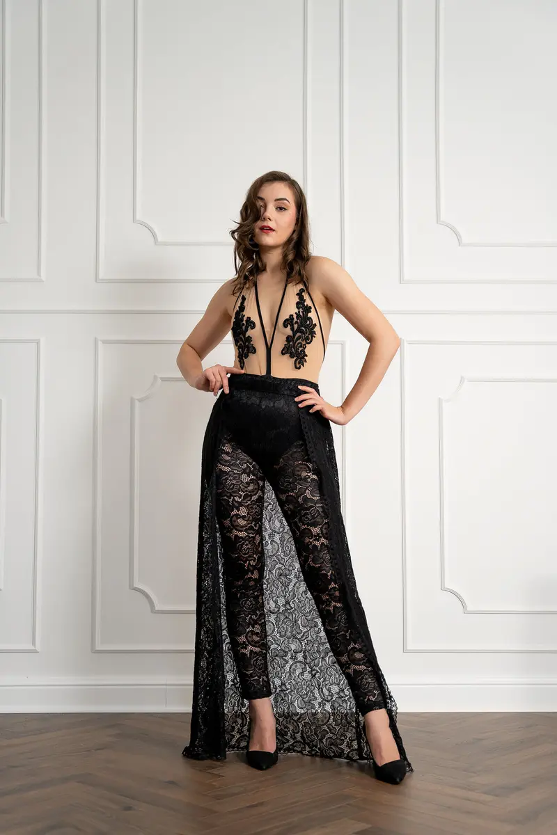Foto 4 von 5 – Leggings „Black Roses“
