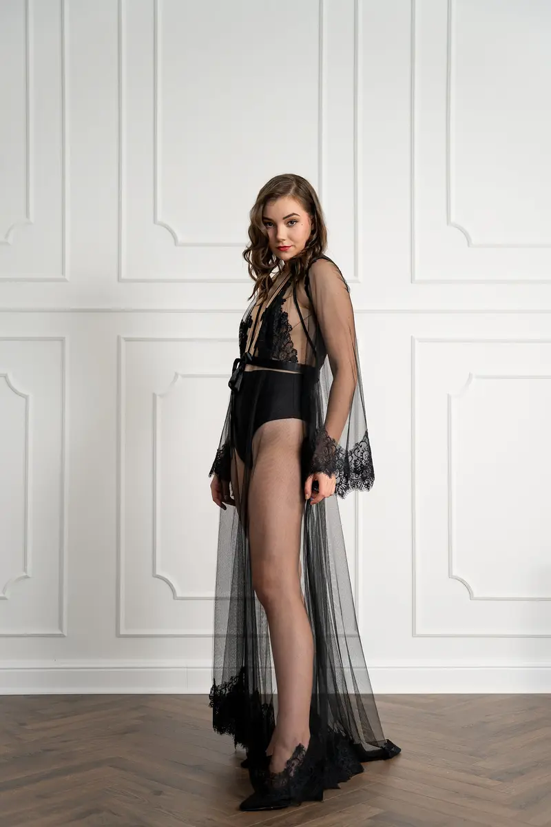 Photo 3 of 5 – Naked Coat “Dita”